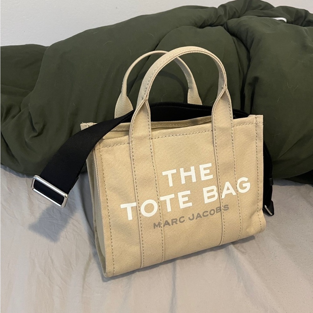marc jacobs tote bag